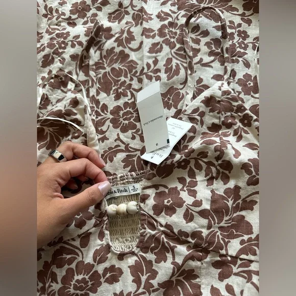 A&F Beaded Floral Dress - Picture 4 of 5